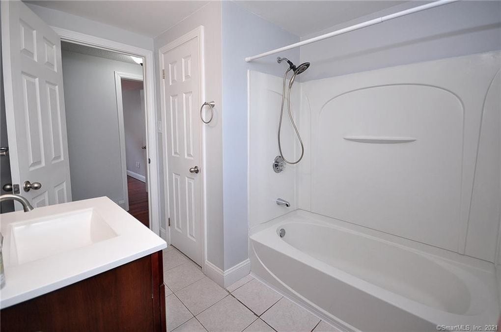 Building Photo - 135 Connecticut Ave