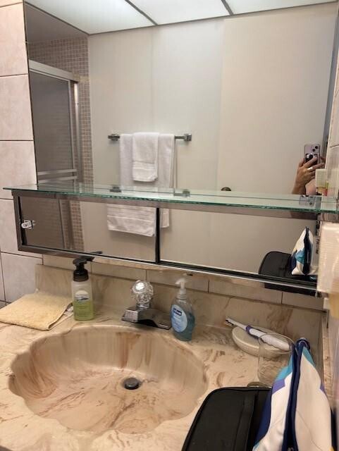 Building Photo - 2801 Somerset Dr