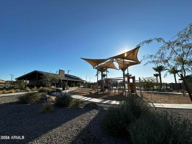 Building Photo - 16802 W Desert Mirage Dr