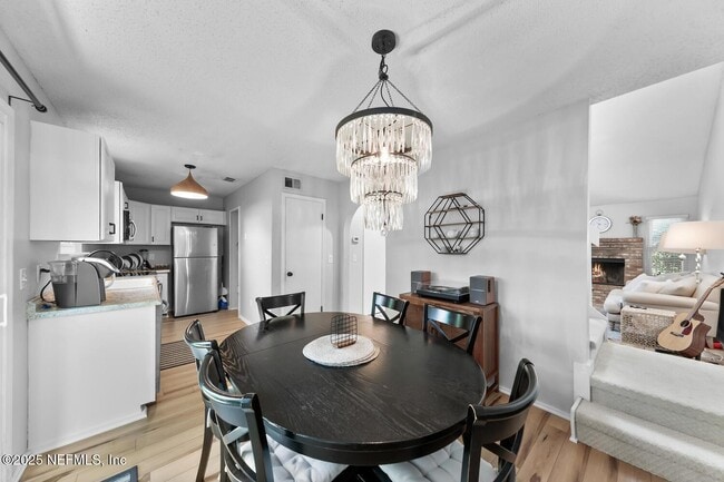 Building Photo - 7714 Greenwich Ct W