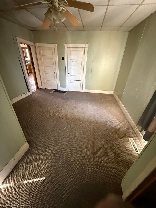 Building Photo - 2254 Lee Ave