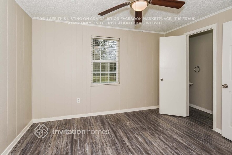 Building Photo - 606 College Mound Rd