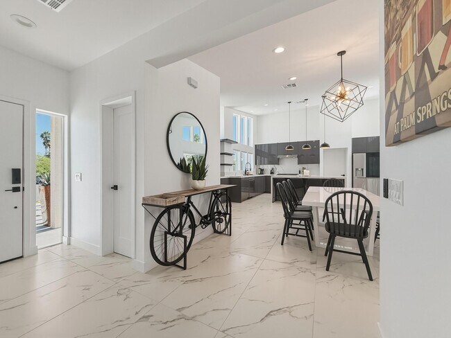 Building Photo - 2197 Jacques Dr