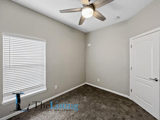 Building Photo - 11272 Moonshine Creek Cir