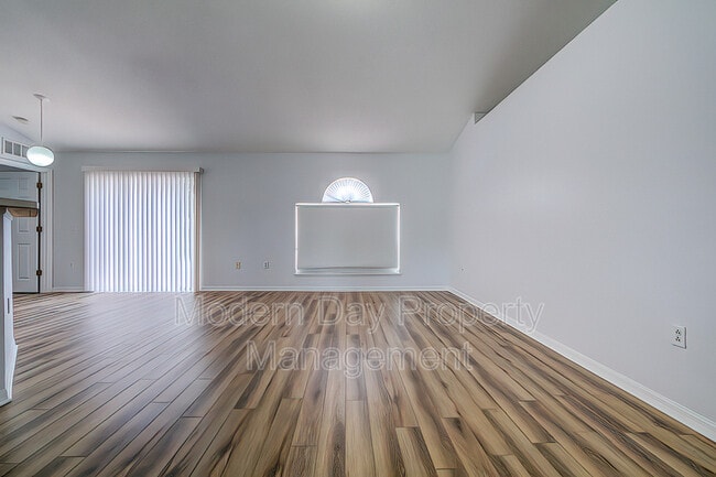 Building Photo - 3059 Magellan Ave