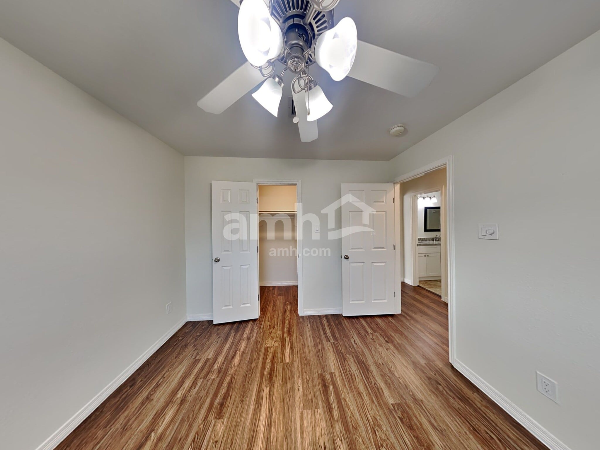 Building Photo - 26949 Carriage Manor Ln