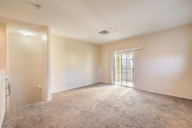 Building Photo - 5950 Barbosa Dr