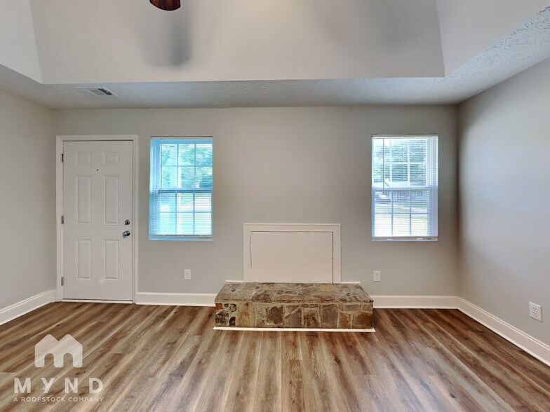 Building Photo - 80 Countryside Ln