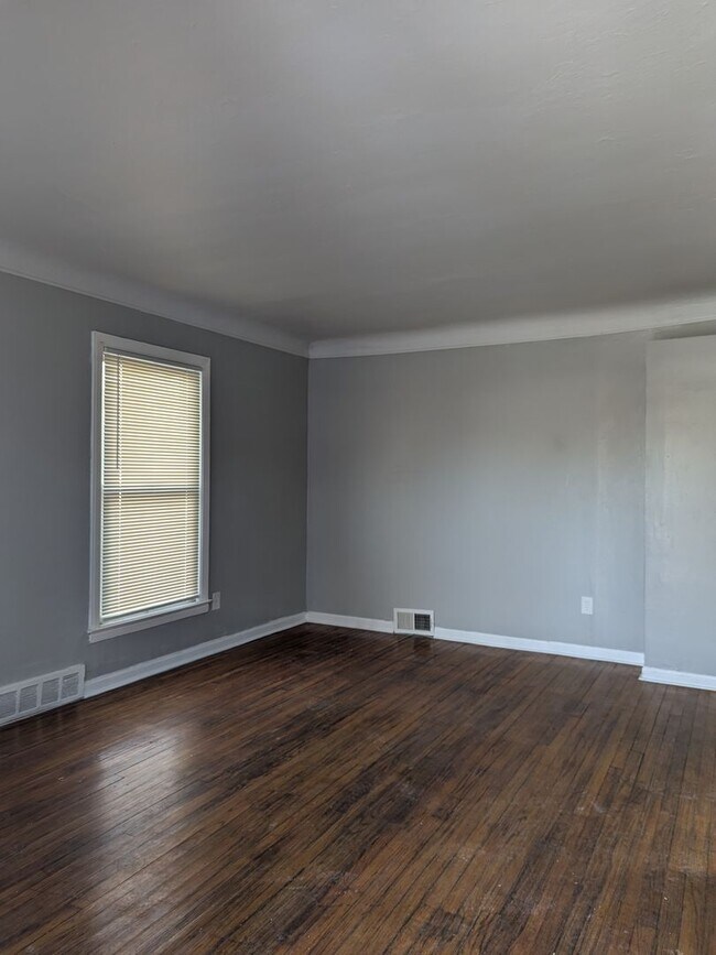 Building Photo - Charming 3-Bedroom Home and 1 Bath for Rent!