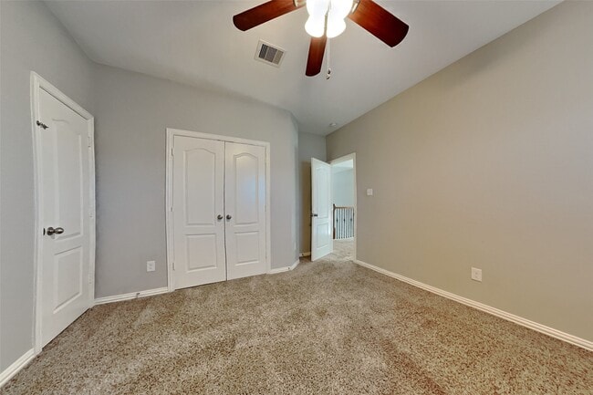 Building Photo - 10014 Kendahlwood Ln