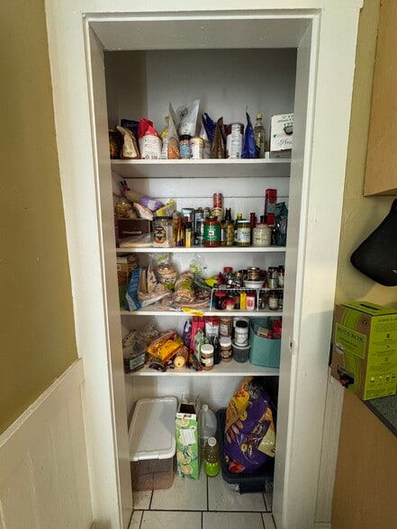 Building Photo - 108 Hyde Park Ave