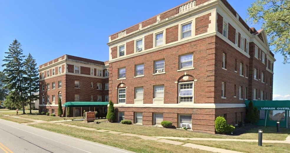 Building Photo - The Overlook
