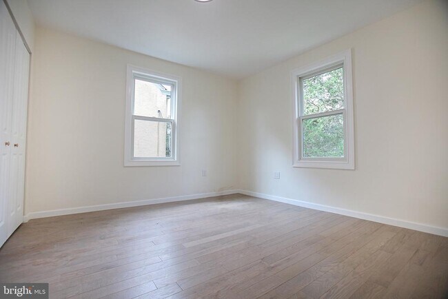 Building Photo - 119 Linden Ln