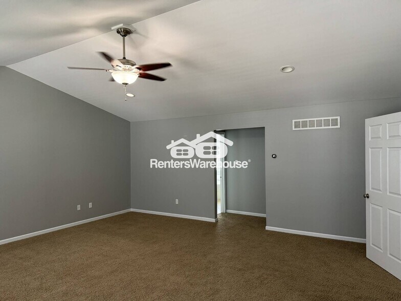 Building Photo - 78 Fountainview Dr