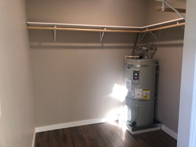 Building Photo - Beautiful 1 bedroom 1 bath house in Springfield!