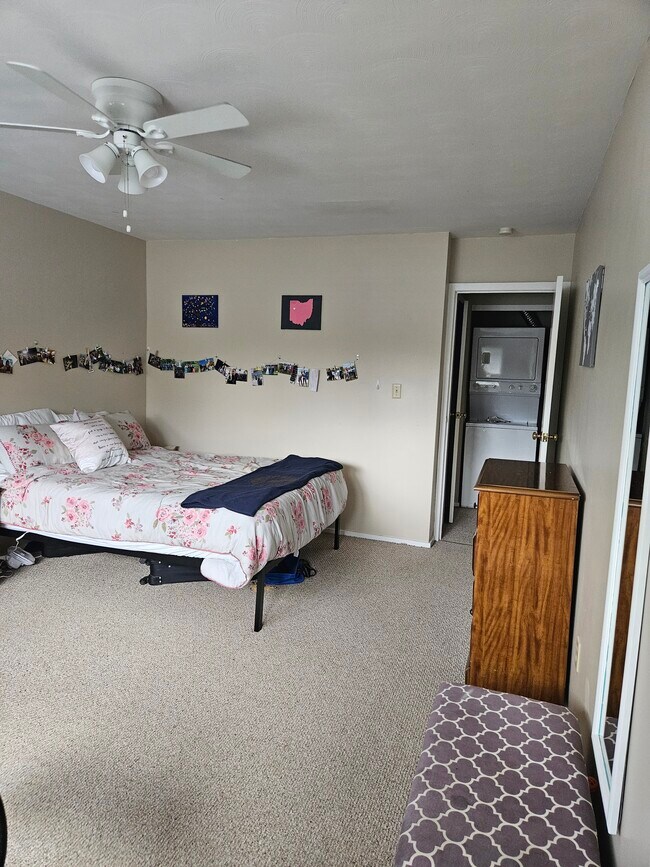 Building Photo - 105 E Ticonderoga Dr