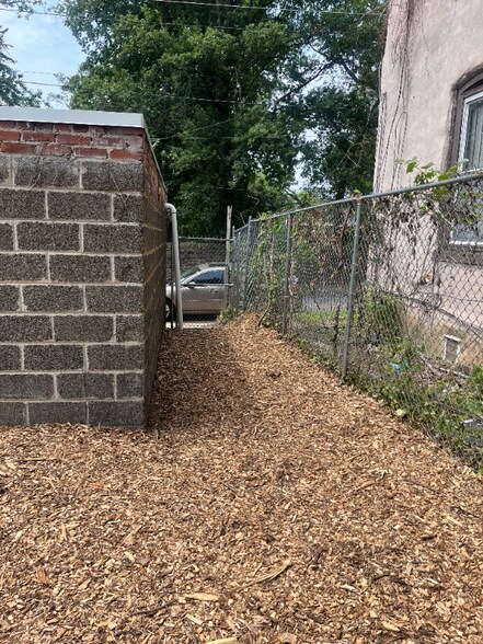 Building Photo - 4839 Germantown Ave