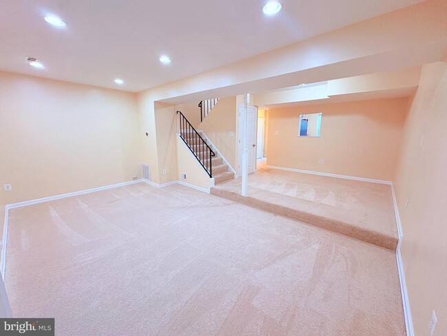 Building Photo - 15068 Catbrier Ct