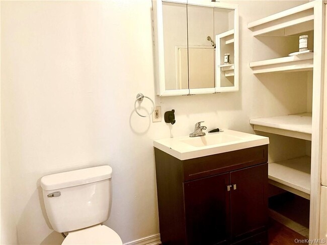 Building Photo - 58 Cottage St