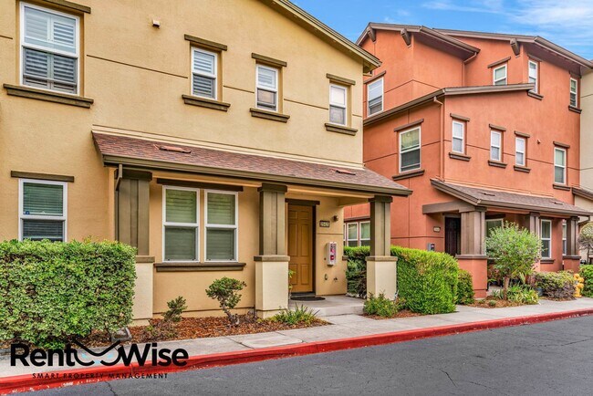 Building Photo - 25425 Huntwood Ave