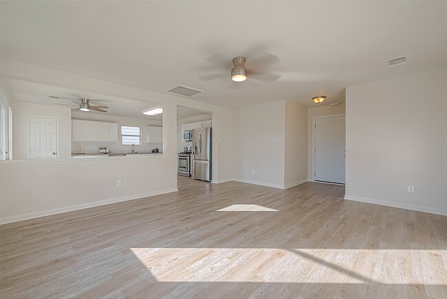 Building Photo - 3806 Granite Springs Ln