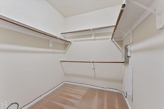Building Photo - 26116 Chivalry Ct