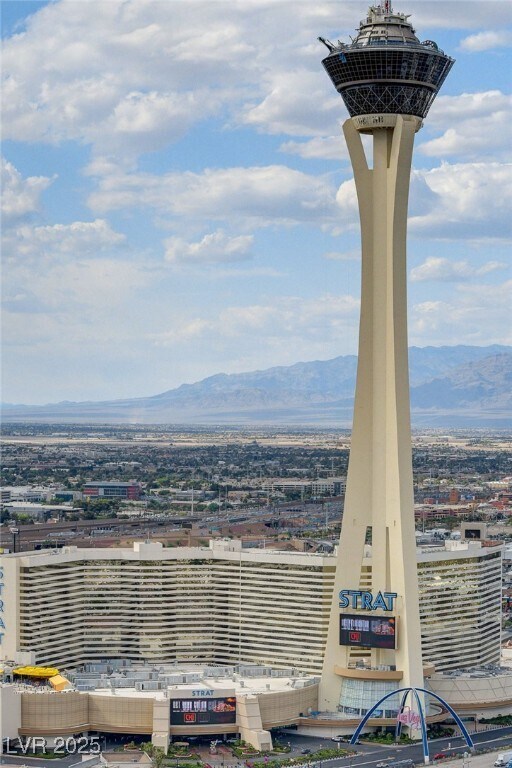 Building Photo - 222 Karen Ave