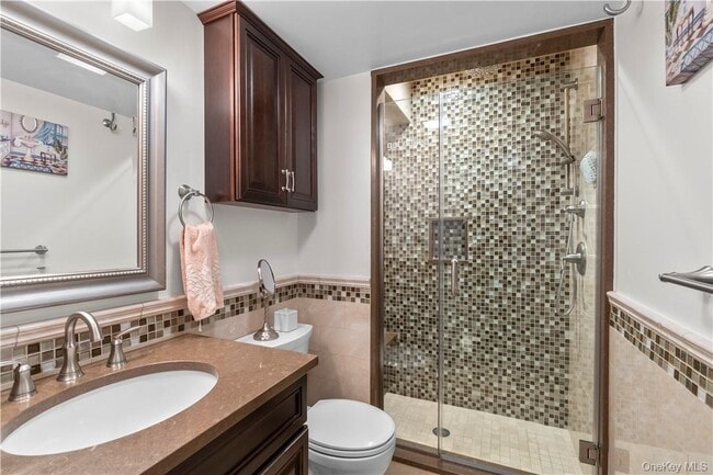 Building Photo - 67 Park Dr