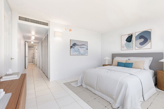 Building Photo - Firework & Harbor Views - Yacht Harbor Tower #1407 1 BD 1 BA 1 PRK