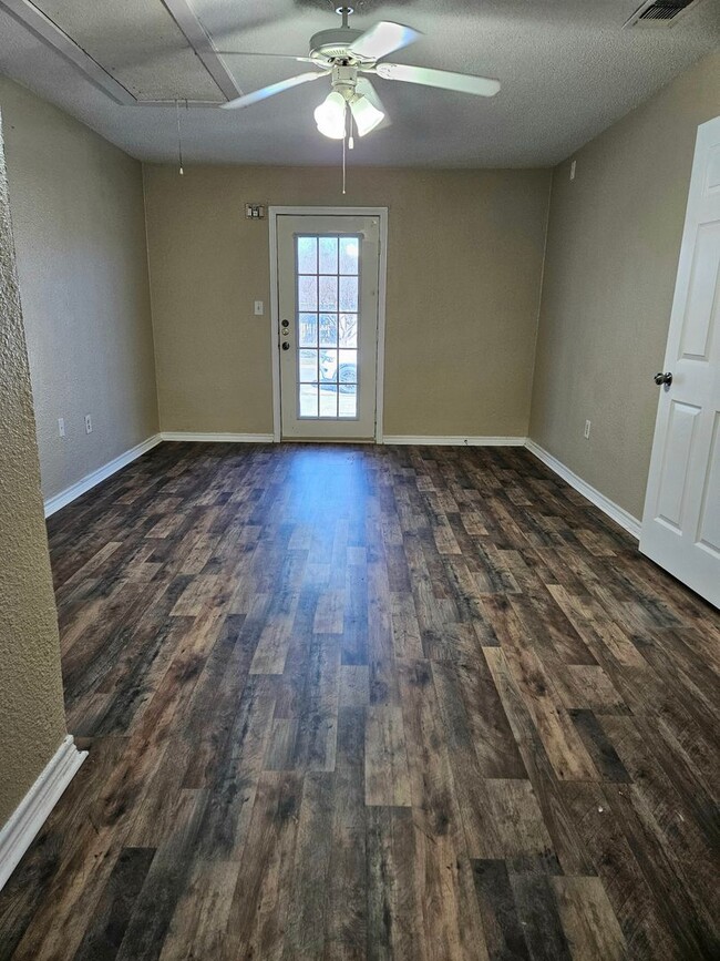 Building Photo - 1508 Kimberly Ln