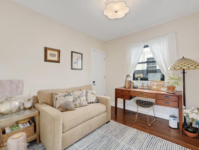 Building Photo - 318 Bluff Ave