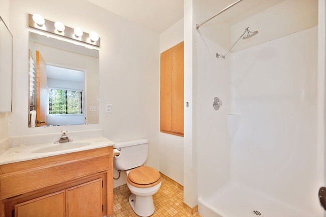 Building Photo - 3-Bedroom Home on a Foresthill Cul-de-Sac