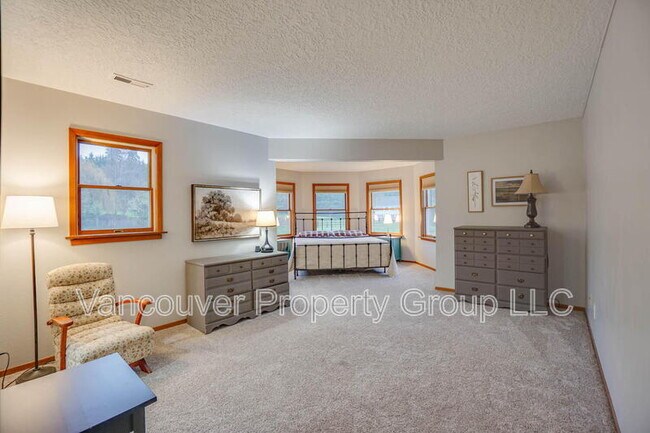 Building Photo - 745 S 21st Pl