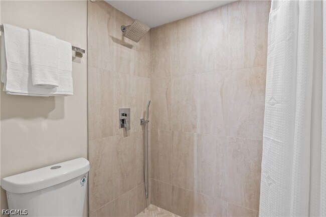 Building Photo - 13211 Whitehaven Ln
