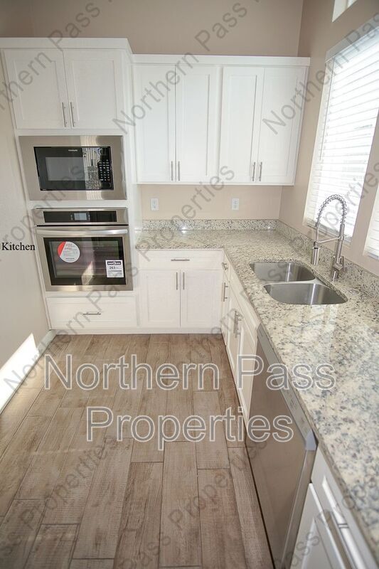 Building Photo - 13094 Castleford Ln