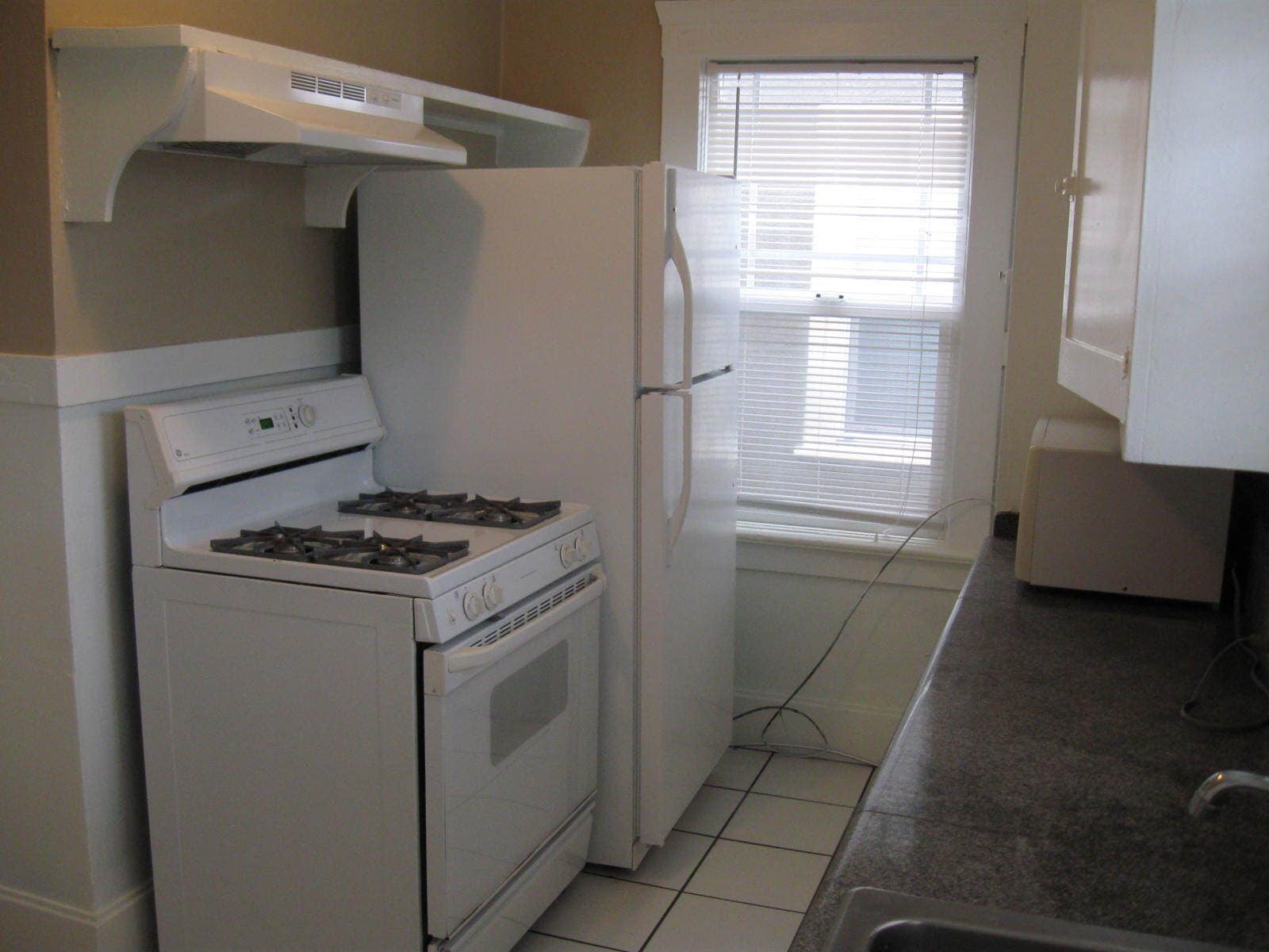 Building Photo - 2316 Brooks Ave