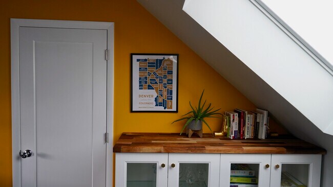 Building Photo - 3615 N Williams St