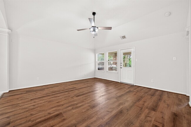 Building Photo - 6030 Wildbriar Ln