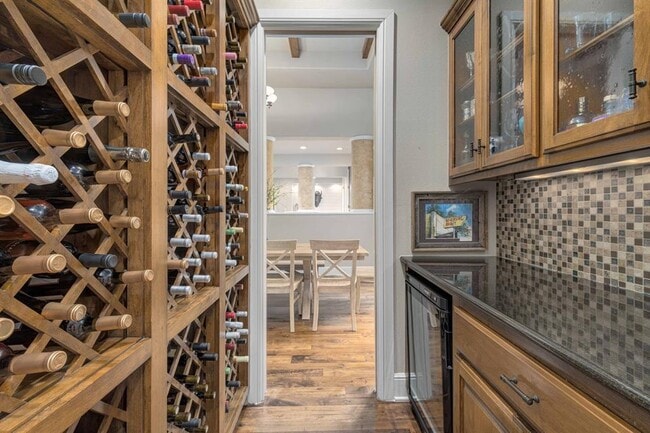 Building Photo - 9104 Atwater Cove