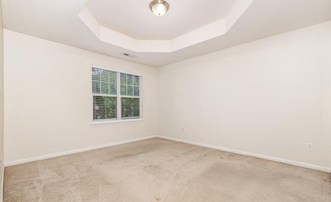 Building Photo - !! SPECIAL HALF OFF SECOND MONTH'S RENT!!! Stunning 4BR 3.5BA Townhome w/ Bonus Room • In-Unit La...