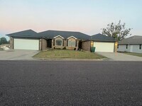 Building Photo - 109 Aubree Ct