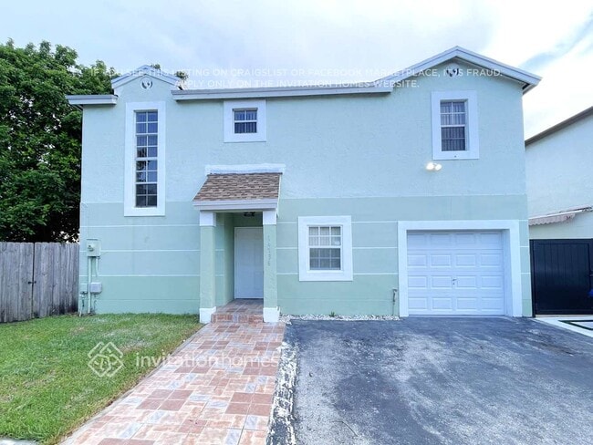 Building Photo - 14736 SW 92nd St
