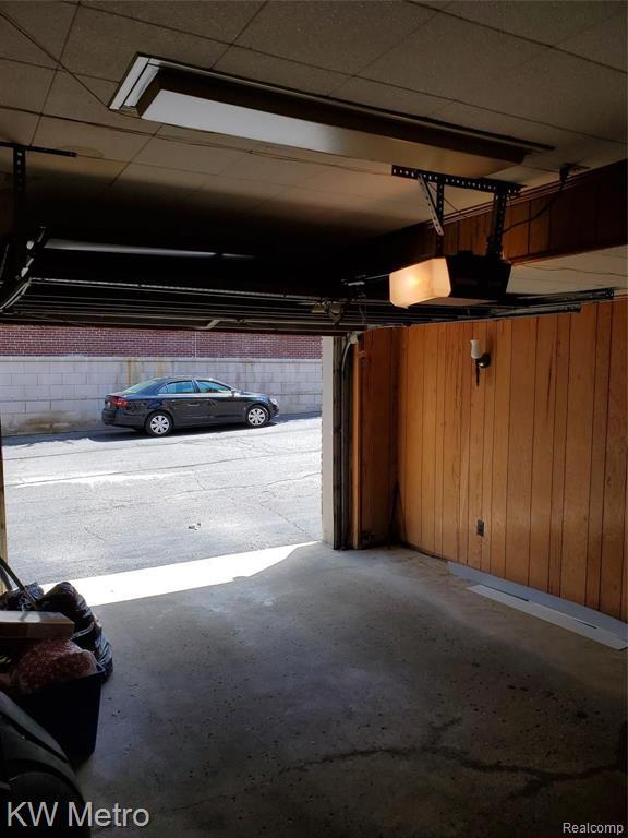 Building Photo - 553 N Old Woodward Ave