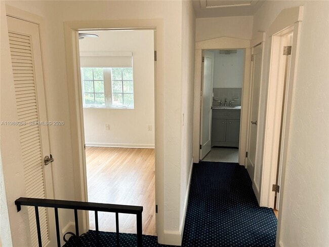 Building Photo - 2504 Alhambra Cir