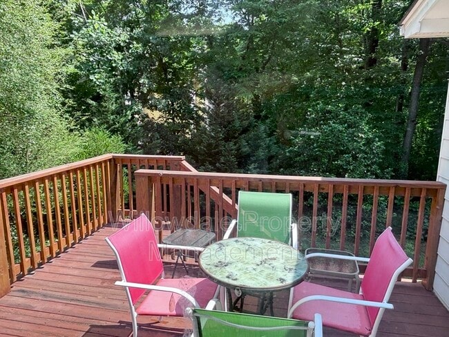 Building Photo - 305 Silvercliff Trail