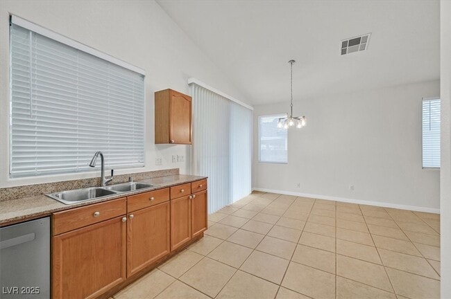 Building Photo - 767 Wigan Pier Dr