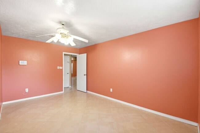 Building Photo - 11418 Hendon Ln