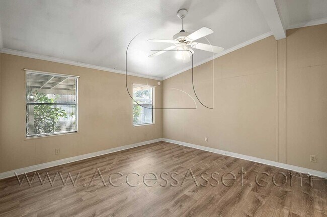 Building Photo - Charming 3 Bed/2 Bath Home In the Heart Of Old Town Temecula!