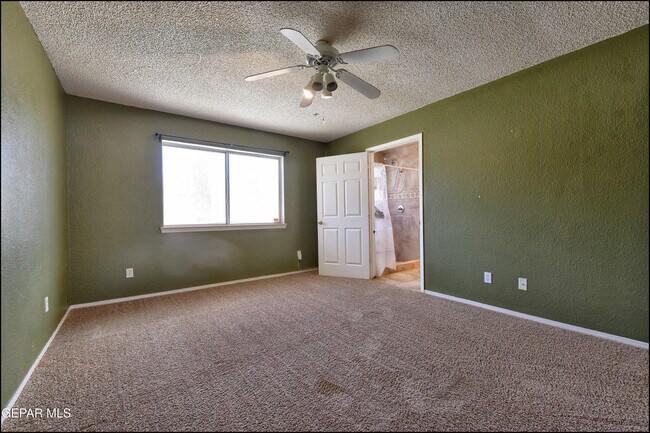 Building Photo - 11109 Loma Grande Dr