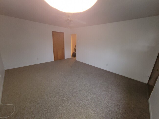 Livingroom - 819 Ridgely Ave